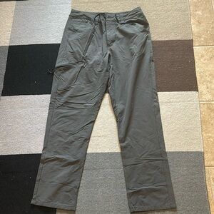 Patagonia size 32 pants